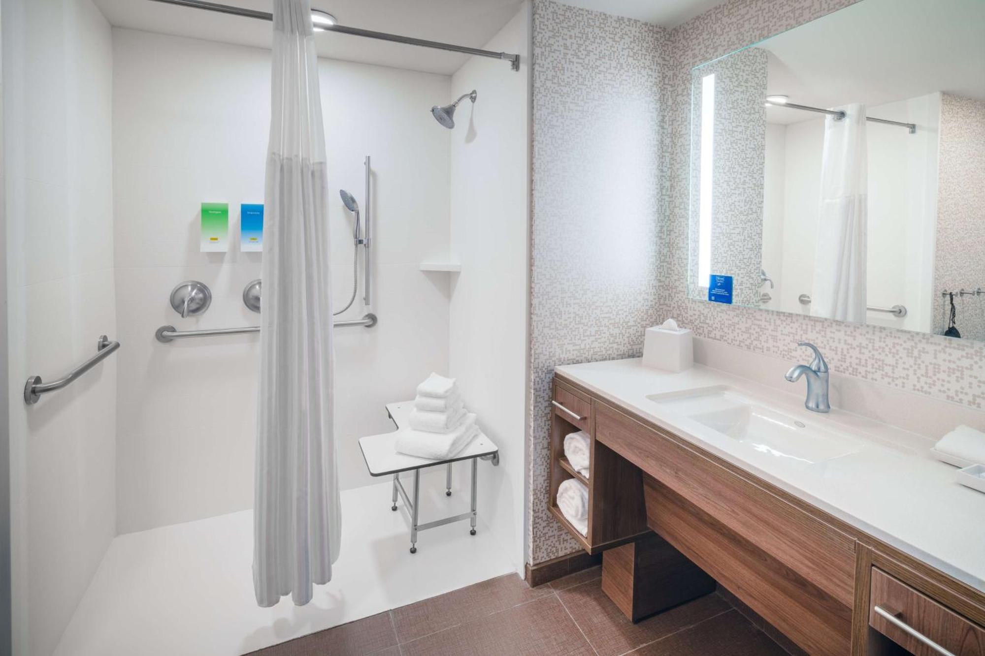 Home2 Suites By Hilton Brunswick Esterno foto