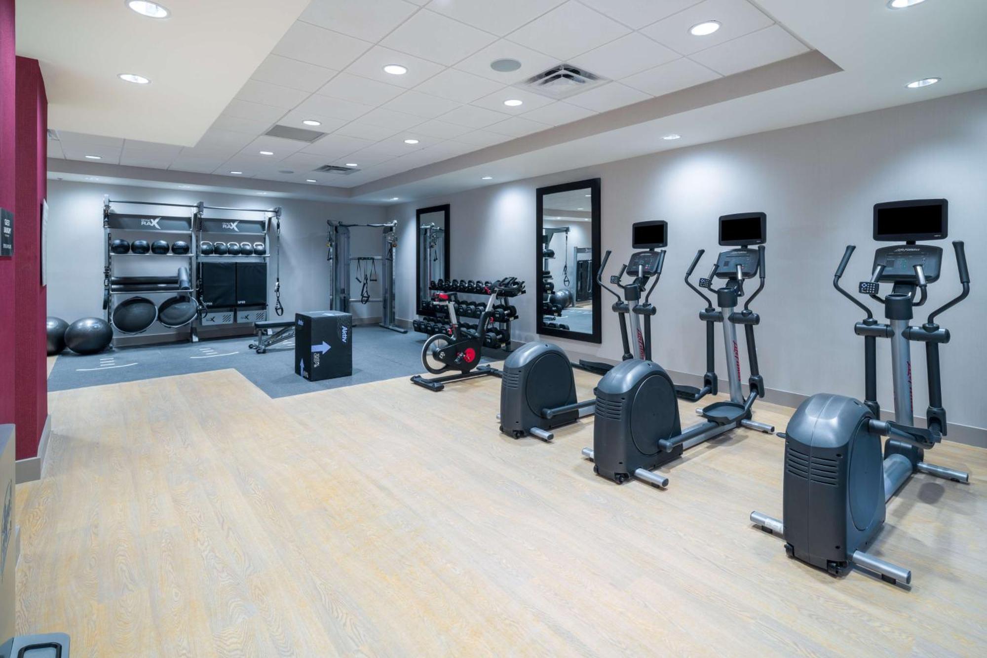Home2 Suites By Hilton Brunswick Esterno foto
