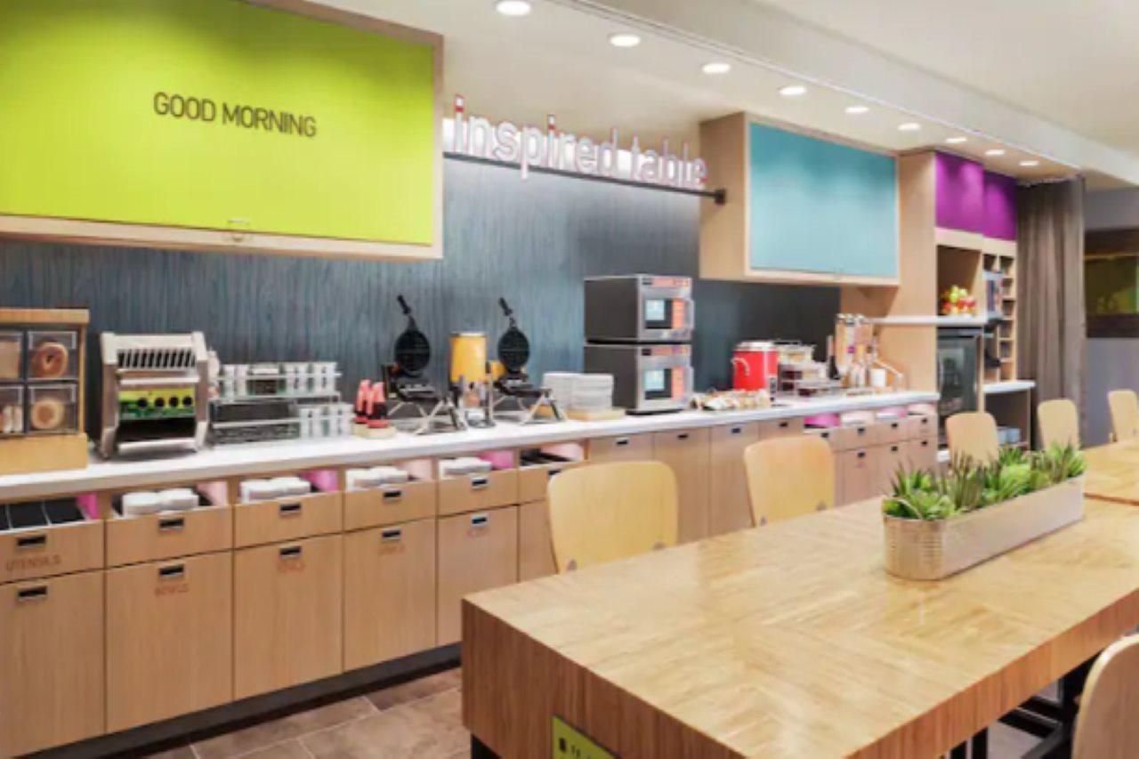 Home2 Suites By Hilton Brunswick Esterno foto